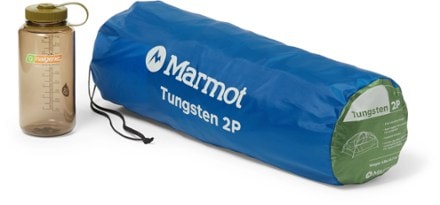 Marmot Tungsten 2P Tent with Footprint Stuff sack (32oz bottle not included) (Foliage/Dark Azure)