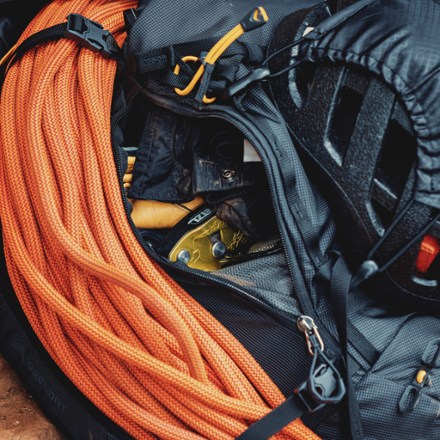 Gregory Alpinisto 30 Pack 6