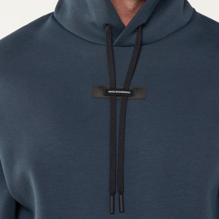 On Focus Tech Hoodie - Men's 5