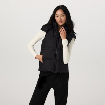 Vuori Alta Down Vest - Women's 1
