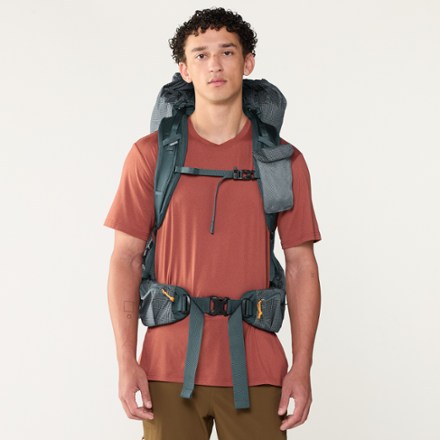 REI Co-op Flash Air 50 Pack - Men's 2