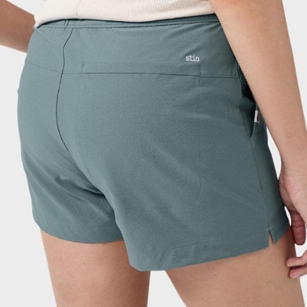 Stio Vallis 4" Shorts - Women's 5