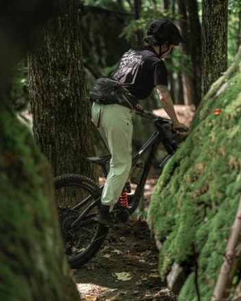 Peppermint Cycling Co. Trail Bike Jersey - Women's 9