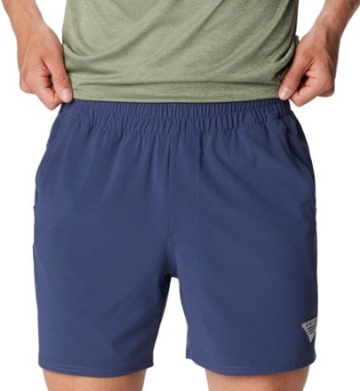 Columbia PFG Terminal Roamer Stretch Shorts - Men's 2