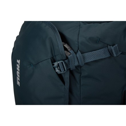 Thule Landmark 40 L Travel Pack 3