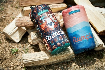 Location Image for Original Puffy Recycled Blanket