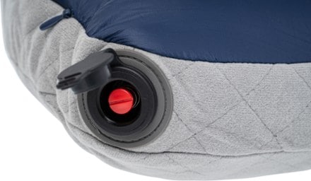 COCOON AirCore Hood/Camp Pillow 4