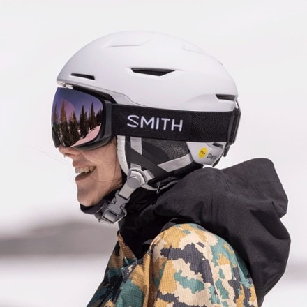 Smith I/O MAG ChromaPop Snow Goggles with gogglesoc 8