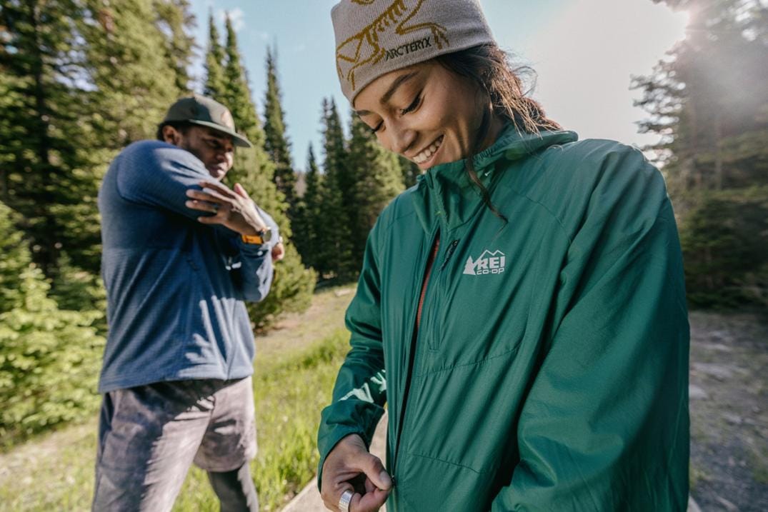 Location Image for Swiftland Windshell Running Jacket - Women's