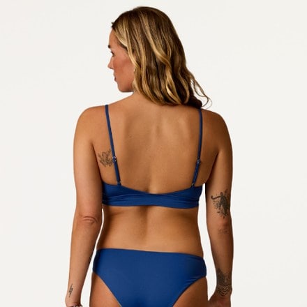 On Body Image of color Setsail
