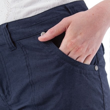 Aventura Temple Shorts - Women's 4