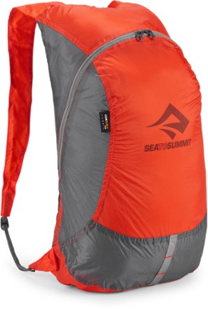 rei travel daypack