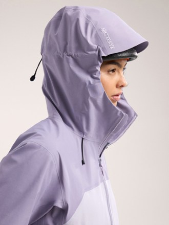 Arcteryx hot sale womens raincoat