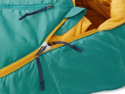 REI Co-op Trailmade 20 Sleeping Bag Zipper detail (Balsam Teal)