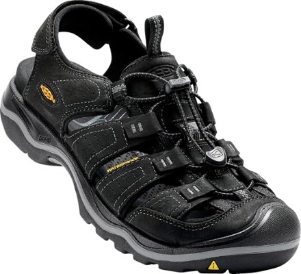 keen closed toe sandals mens