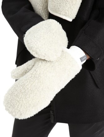 Icebreaker RealFleece High-Pile Mittens 3