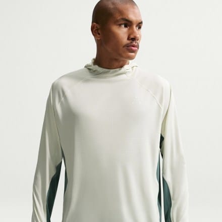 Nike ACG Solar Chase Dri-FIT UV Long-Sleeve Hooded Top - Men's 5