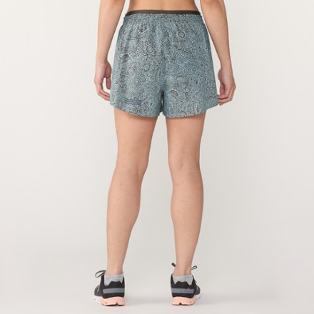 Janji Multi 3" Shorts - Women's 2