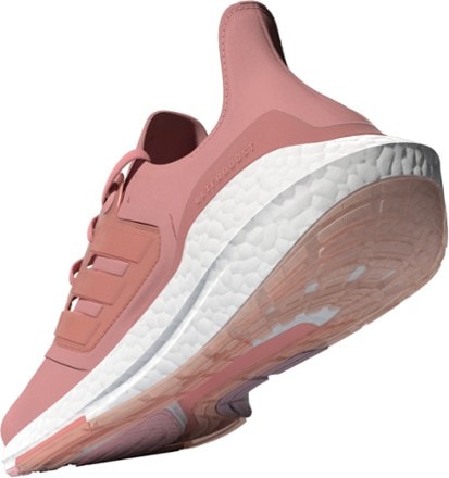 adidas Ultraboost 22 Road-Running Shoes - Women's 5