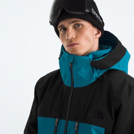 The North Face Chakal Insulated Jacket - Men's 6