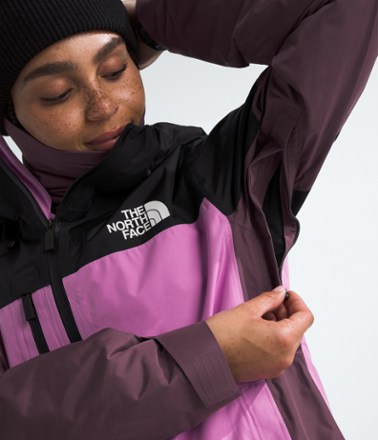 The North Face Dawnstrike GORE-TEX Insulated Jacket - Women's 5