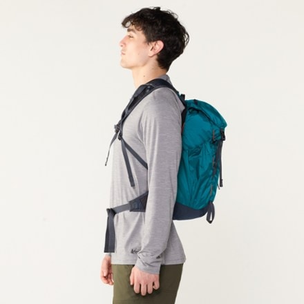REI Co-op Flash 22 Pack 2