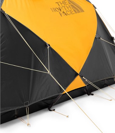 The North Face Mountain 25 Tent with Footprint 3