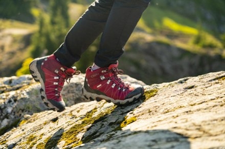 Oboz Bridger Mid Waterproof Hiking Boots - Women's 5