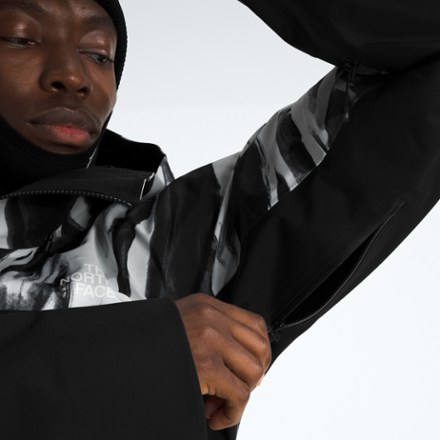 The North Face Summit Verbier GTX Jacket - Men's 8