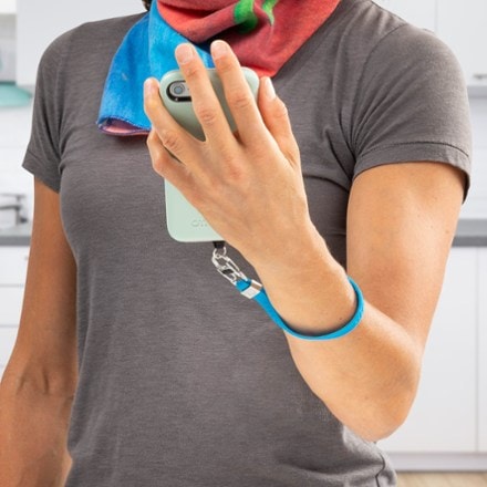 Nite Ize Hitch Phone Anchor and Stretch Strap 7