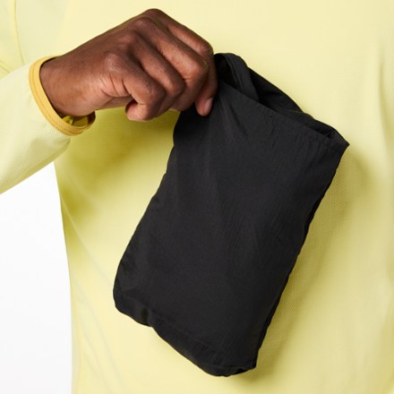 Cotopaxi Pacaya Lite Hooded Jacket - Men's Packed into its own drop-in pocket (COTOPAXI BLACK)