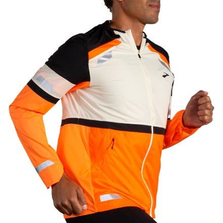 Brooks Run Visible Jacket 2.0 - Men's 3