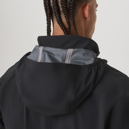 Vuori Stormbreak Jacket - Men's 4