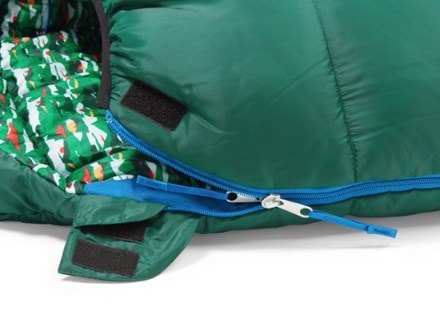 REI Co-op Kindercone 25 Sleeping Bag - Kids' Zipper detail (Fjord)