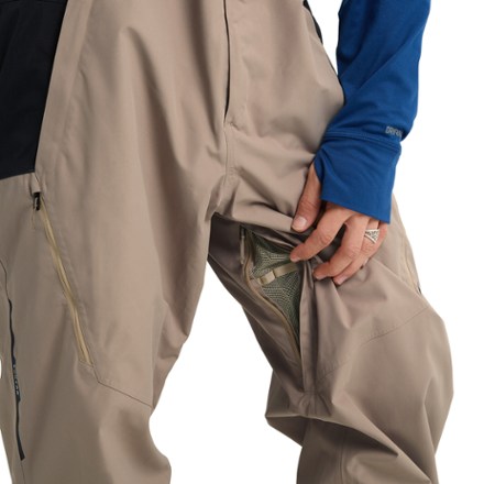 Burton Reserve 2L Relaxed Bib Pants - Men's 6