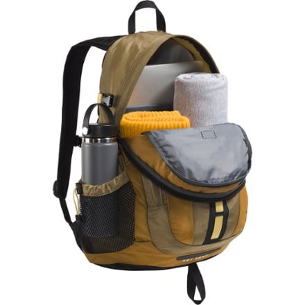 The North Face Hot Shot SE Pack 4