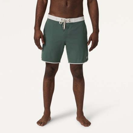 Vuori Cruise Board Shorts - Men's 18.5" Outseam 1