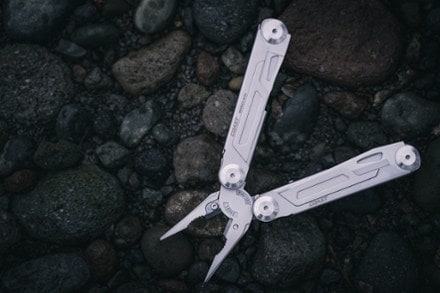 Coast MT400 Mackenzie Multi-Tool 6