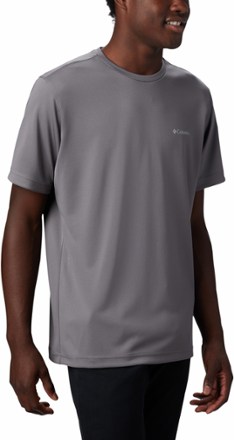 columbia men's travel shirts