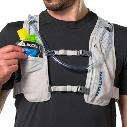 Nathan QuickStart 3.0 4 L Hydration Vest 9
