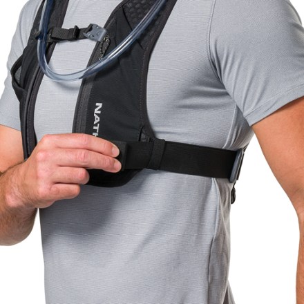 Nathan QuickStart 3.0 6 L Hydration Vest 7