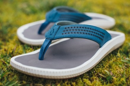 OluKai Ulele Flip-Flops - Men's 3