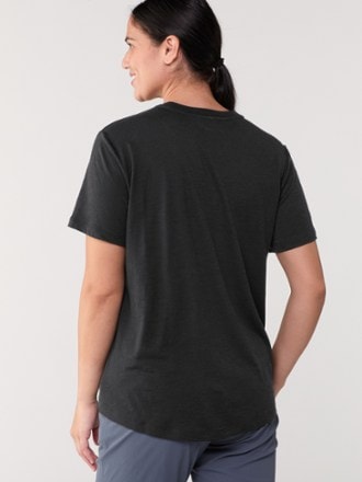 Icebreaker Merino 150 Tech Lite III Relaxed T-Shirt - Women's 2