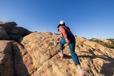 On Cloudhorizon Hiking Shoes - Women's 6