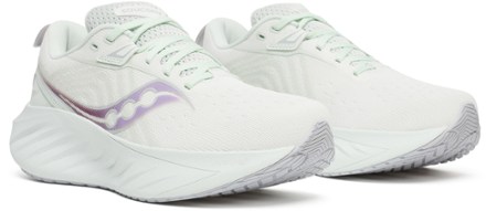 Saucony Triumph 22 Road-Running Shoes - Women's 2