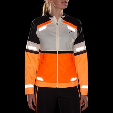 Brooks Run Visible Jacket 2.0 - Women's 7