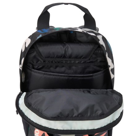 Patagonia Atom 20L Tote Pack 4