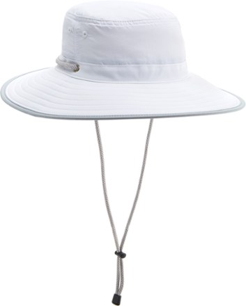 rei sahara hat