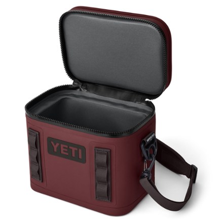 YETI Hopper Flip 8 Soft Cooler 2