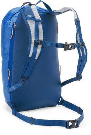 REI Co-op Flash 18 Pack 4